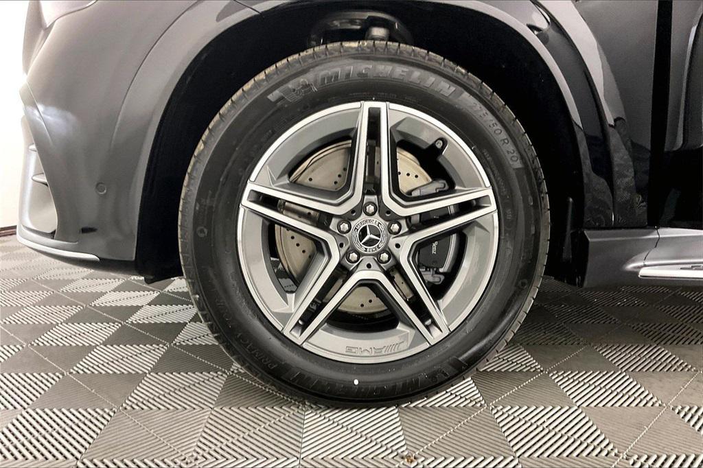 new 2026 Mercedes-Benz GLE 450 car, priced at $81,415