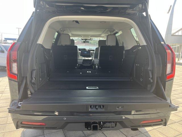 new 2025 Ford Expedition car, priced at $66,588