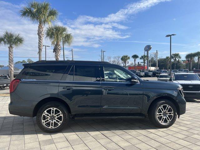 new 2025 Ford Expedition car, priced at $66,588