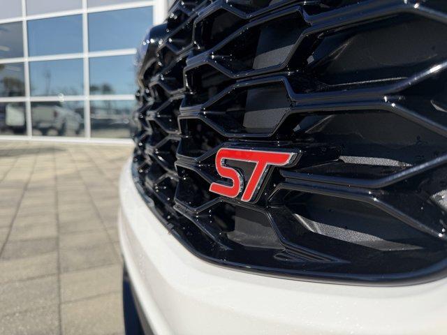 new 2025 Ford Explorer car, priced at $62,490