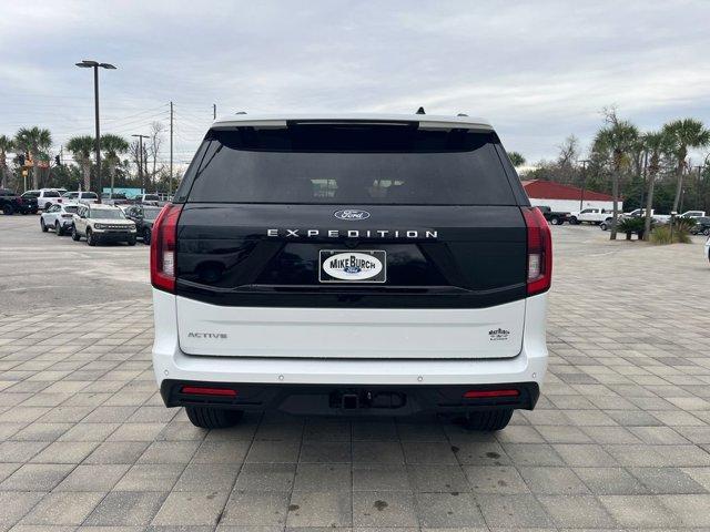 used 2025 Ford Expedition car, priced at $59,467