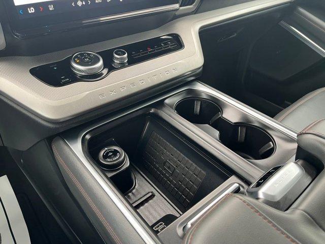 used 2025 Ford Expedition car, priced at $59,467