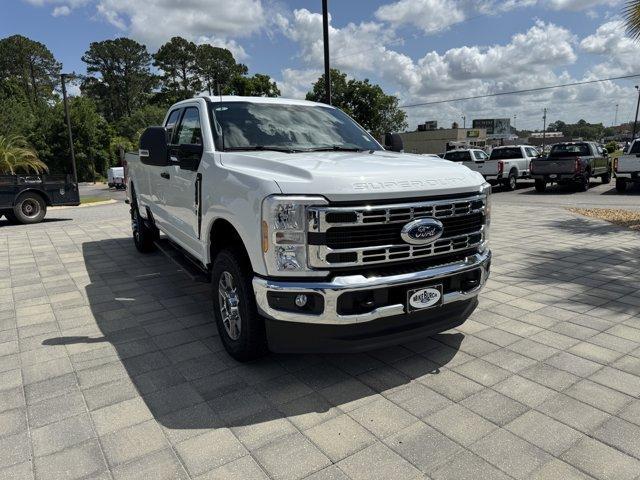 new 2025 Ford F-350 car, priced at $58,566