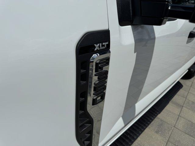 new 2025 Ford F-350 car, priced at $58,566