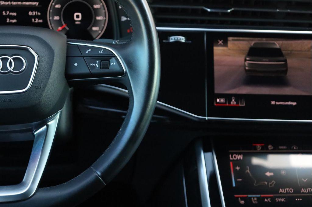 Audi Q7 view 41