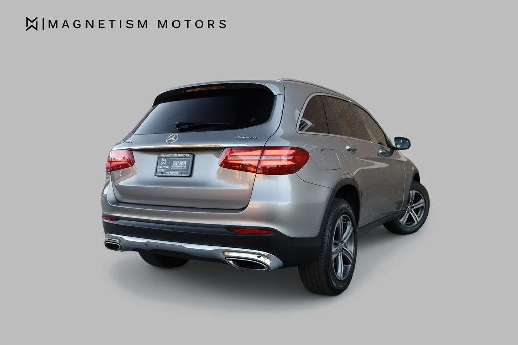 used 2019 Mercedes-Benz GLC 300 car, priced at $18,957