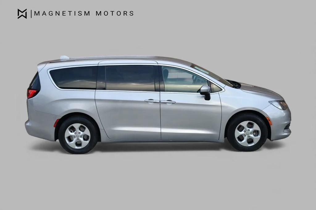 used 2017 Chrysler Pacifica car, priced at $9,997