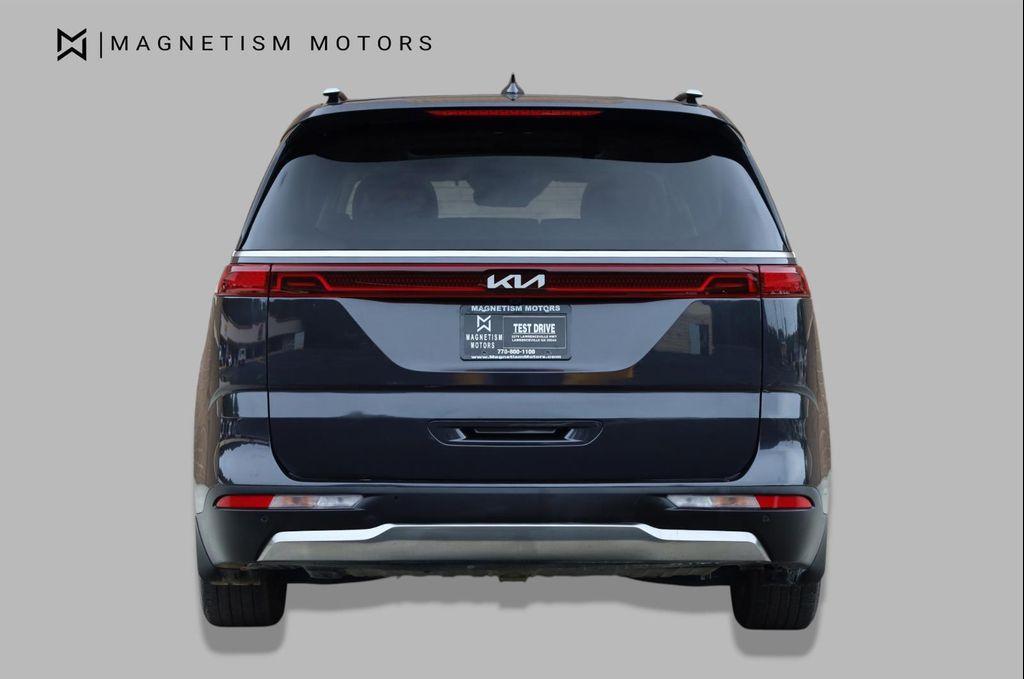 used 2024 Kia Carnival car, priced at $41,957