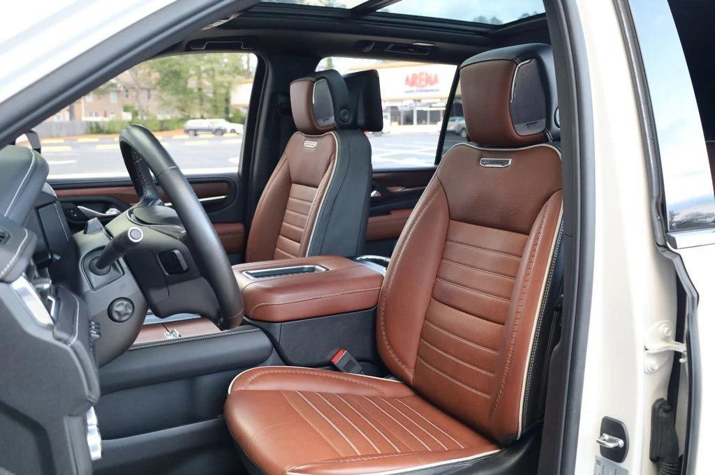 used 2023 GMC Yukon XL car, priced at $75,997