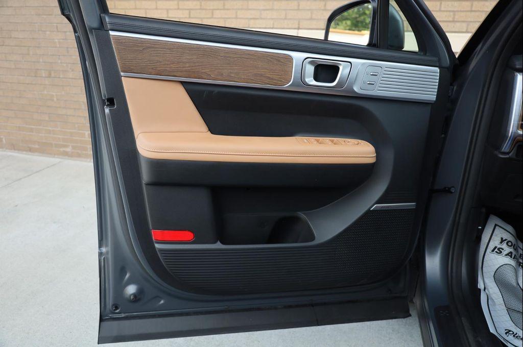 used 2025 Hyundai Santa Fe car, priced at $34,957