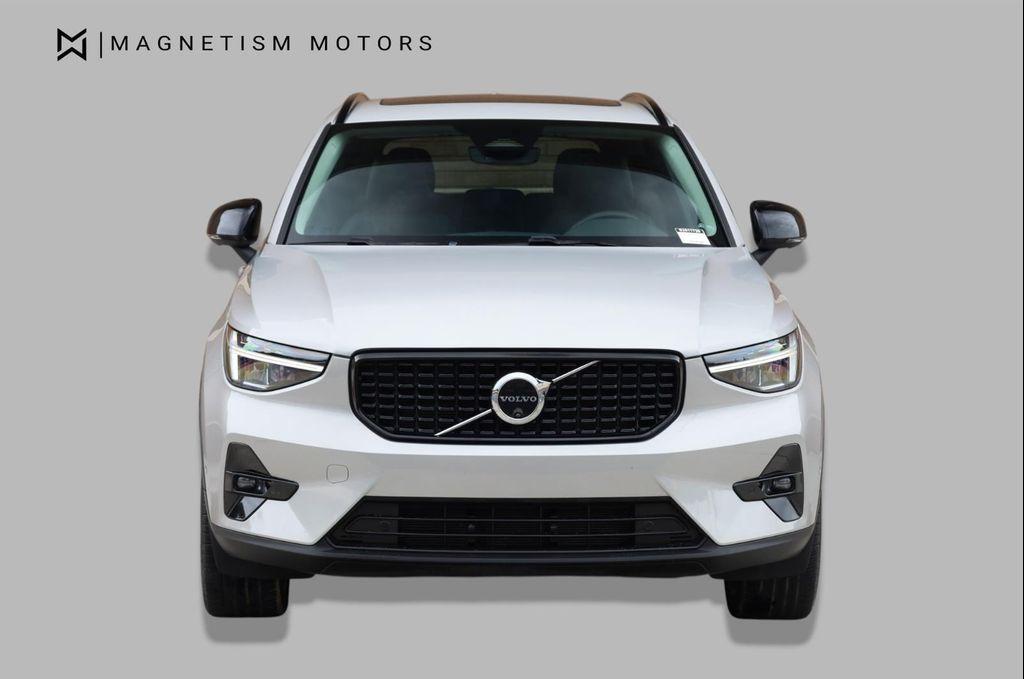 used 2025 Volvo XC40 car, priced at $31,957