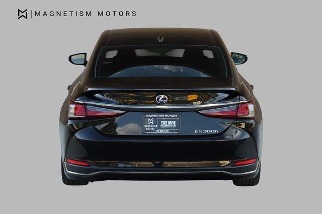 used 2022 Lexus ES 300h car, priced at $33,957