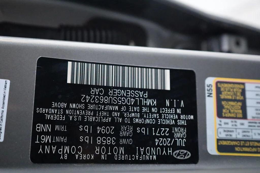 used 2025 Hyundai Elantra car, priced at $18,497