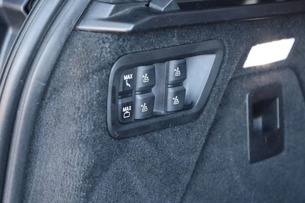 used 2021 BMW ALPINA XB7 car, priced at $59,957