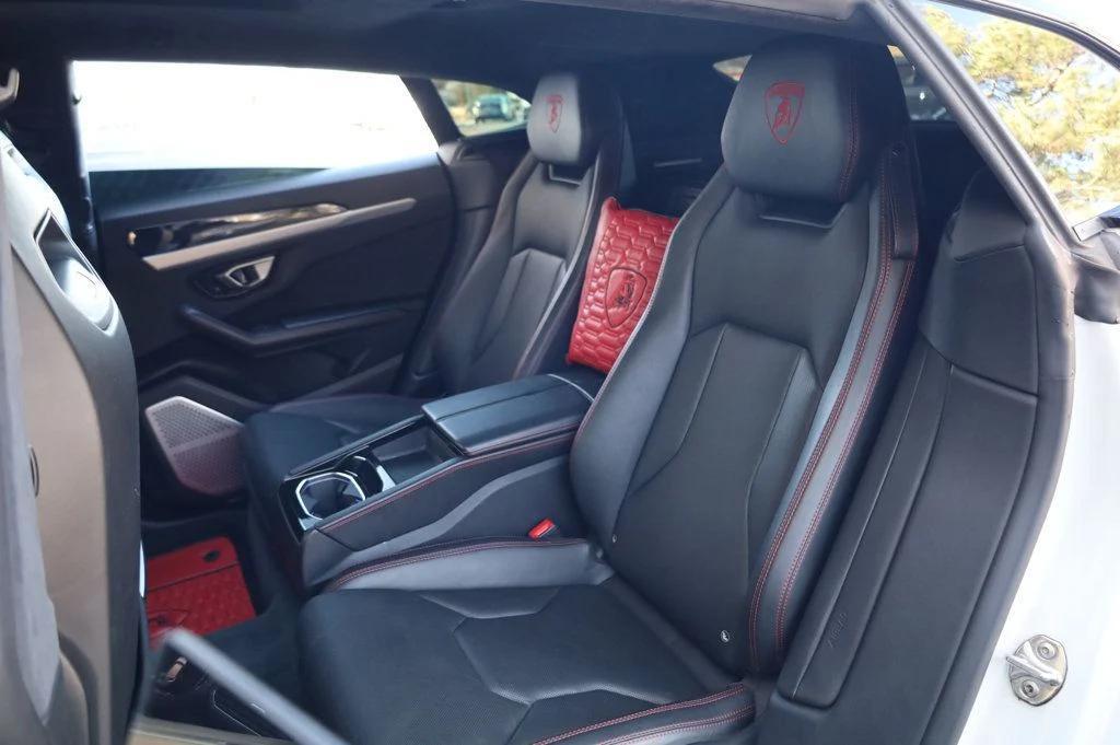used 2019 Lamborghini Urus car, priced at $147,957