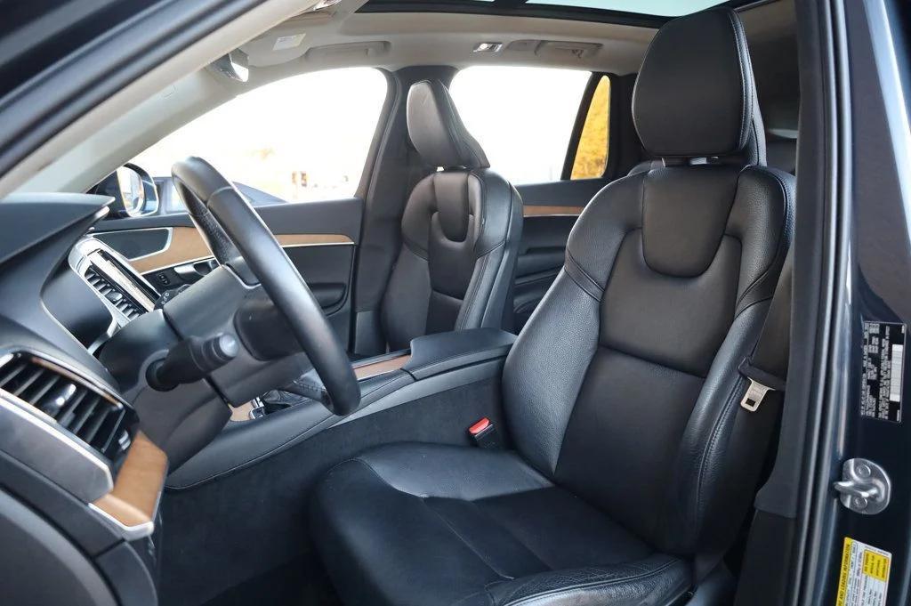 used 2022 Volvo XC90 car, priced at $31,757