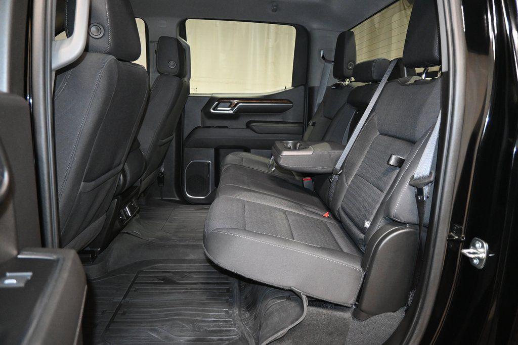 used 2023 GMC Sierra 1500 car, priced at $35,990