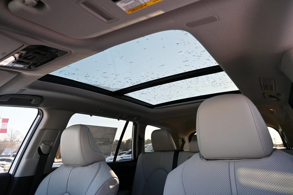new 2026 Toyota Grand Highlander car, priced at $53,186