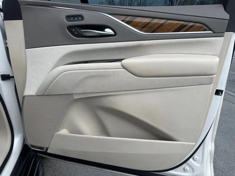 used 2021 Cadillac Escalade ESV car, priced at $45,473
