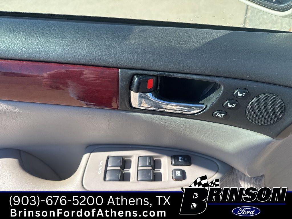 used 2002 Lexus ES 300 car, priced at $4,997