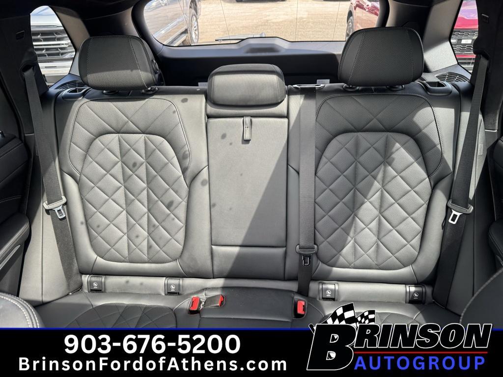BMW X5 view 24