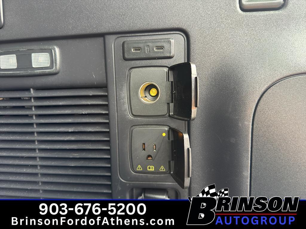 used 2025 Ford Expedition car, priced at $65,293