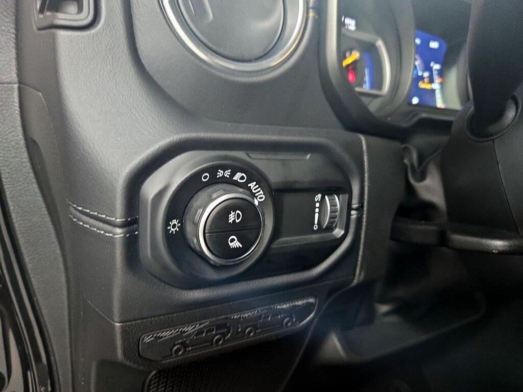 used 2025 Jeep Gladiator car, priced at $42,998