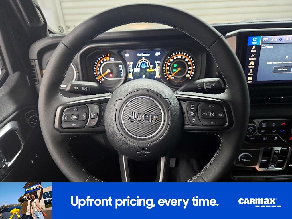 used 2025 Jeep Gladiator car, priced at $42,998