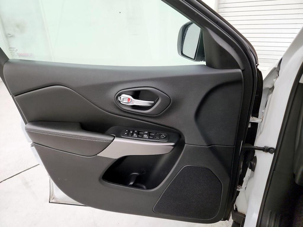 used 2020 Jeep Cherokee car, priced at $16,998