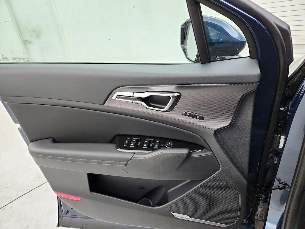 used 2025 Kia Sportage Hybrid car, priced at $36,998