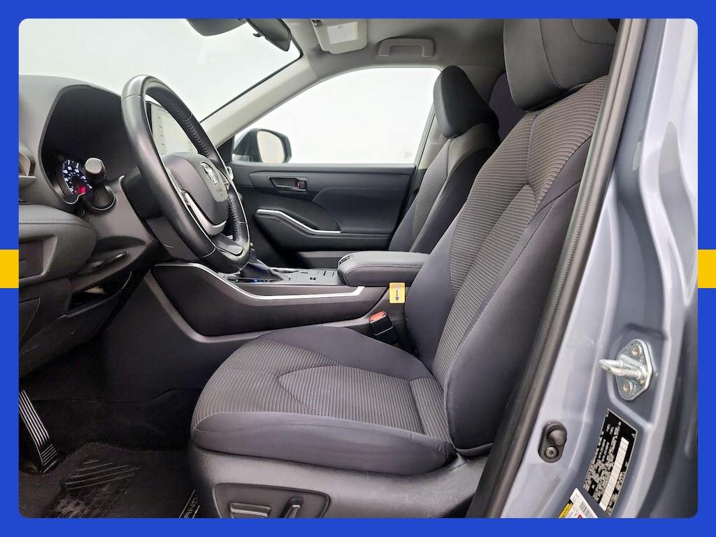 used 2022 Toyota Highlander car, priced at $30,998