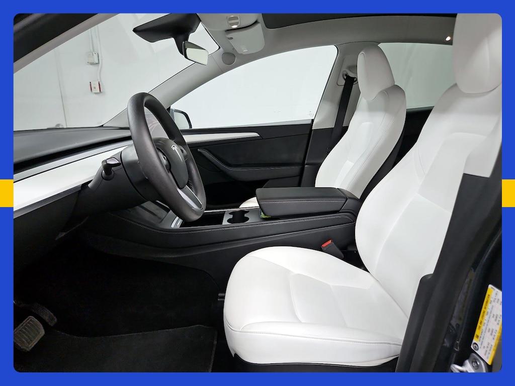 Tesla Model Y view 13