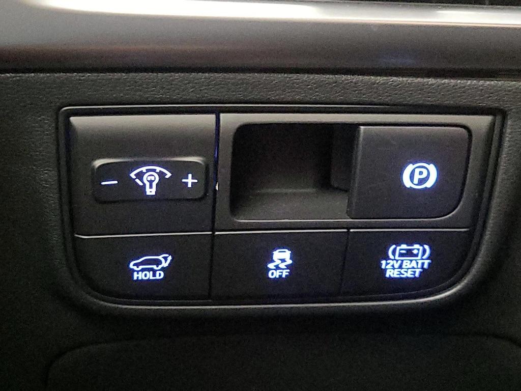 used 2025 Hyundai TUCSON Hybrid car, priced at $38,998