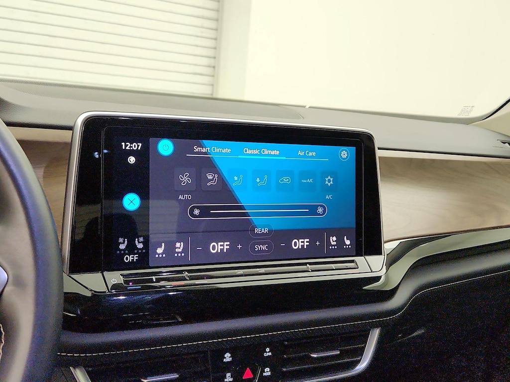 used 2024 Volkswagen Atlas car, priced at $29,998