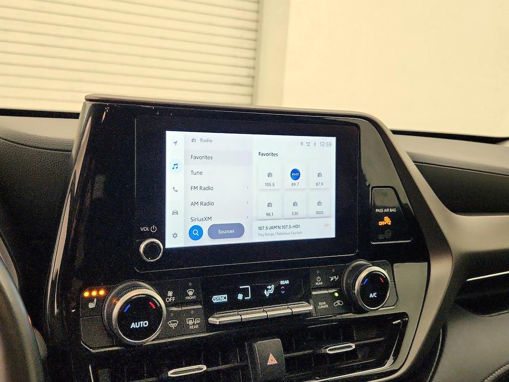 used 2023 Toyota Highlander Hybrid car, priced at $40,998