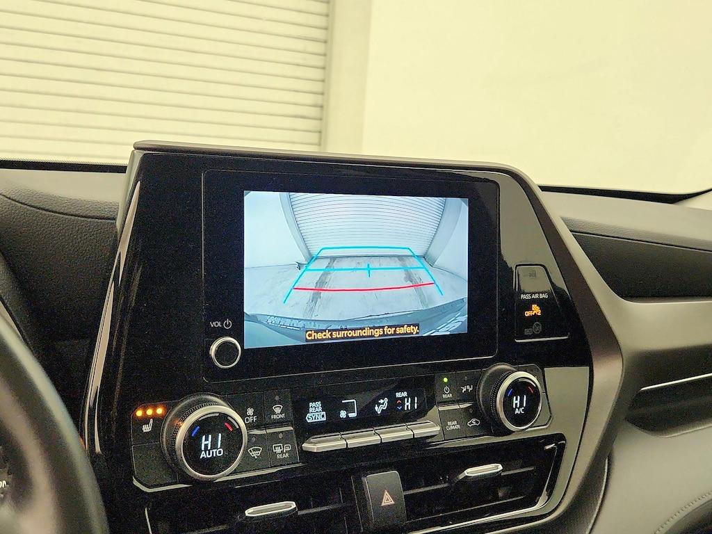 used 2023 Toyota Highlander car, priced at $36,998