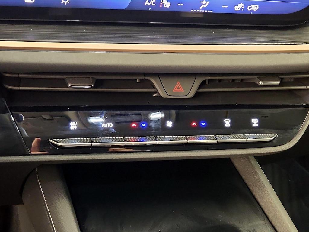 used 2024 Buick Envision car, priced at $30,998