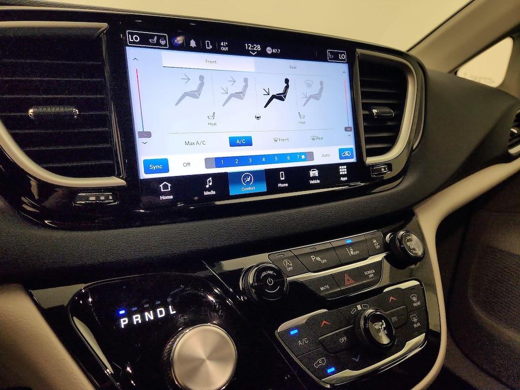 used 2023 Chrysler Pacifica car, priced at $24,998