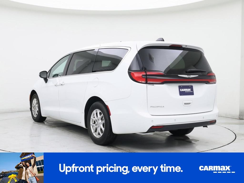 used 2023 Chrysler Pacifica car, priced at $24,998