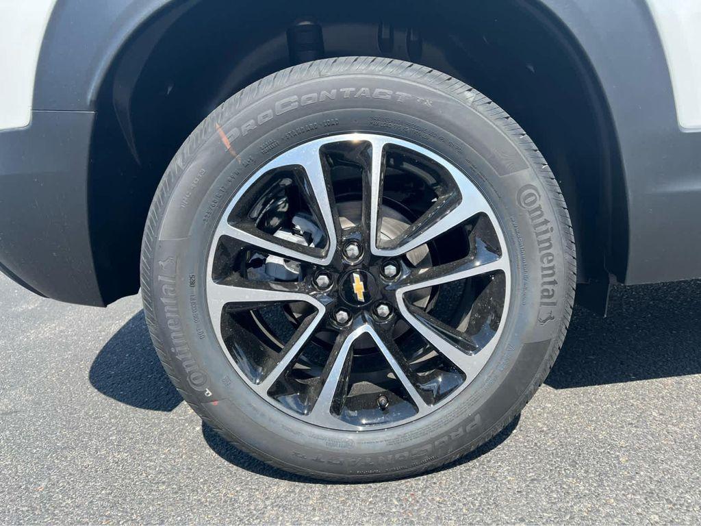 new 2026 Chevrolet TrailBlazer car, priced at $26,280