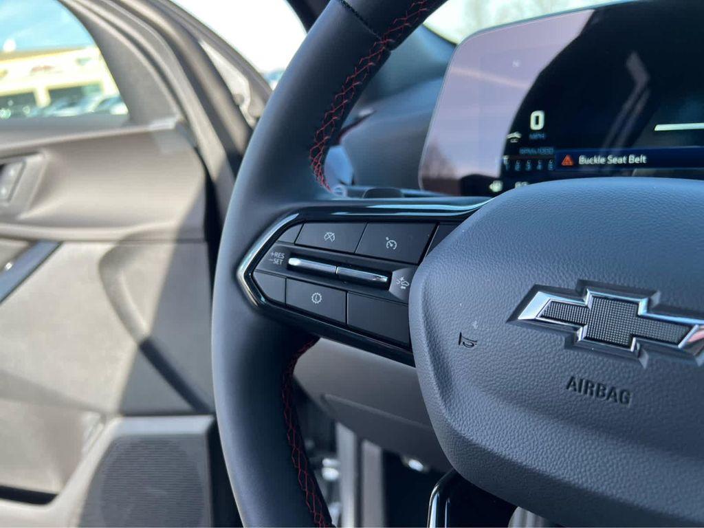 new 2026 Chevrolet Equinox car, priced at $33,895