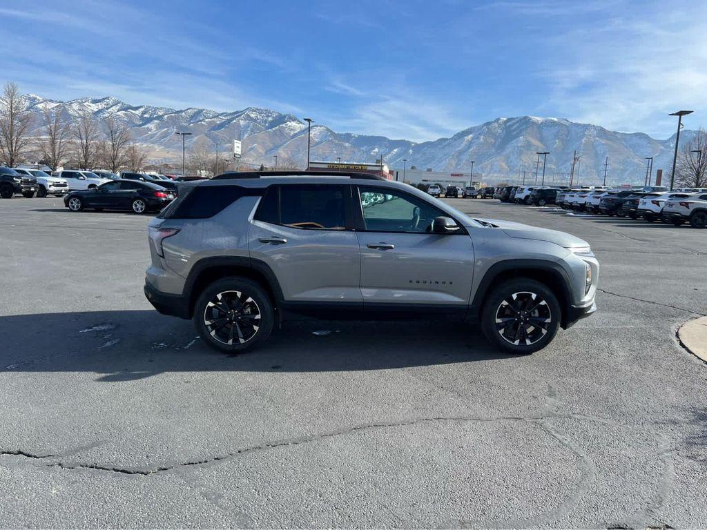 new 2026 Chevrolet Equinox car, priced at $33,895
