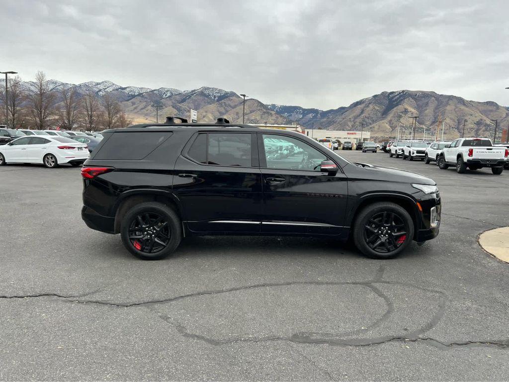 used 2022 Chevrolet Traverse car, priced at $29,995