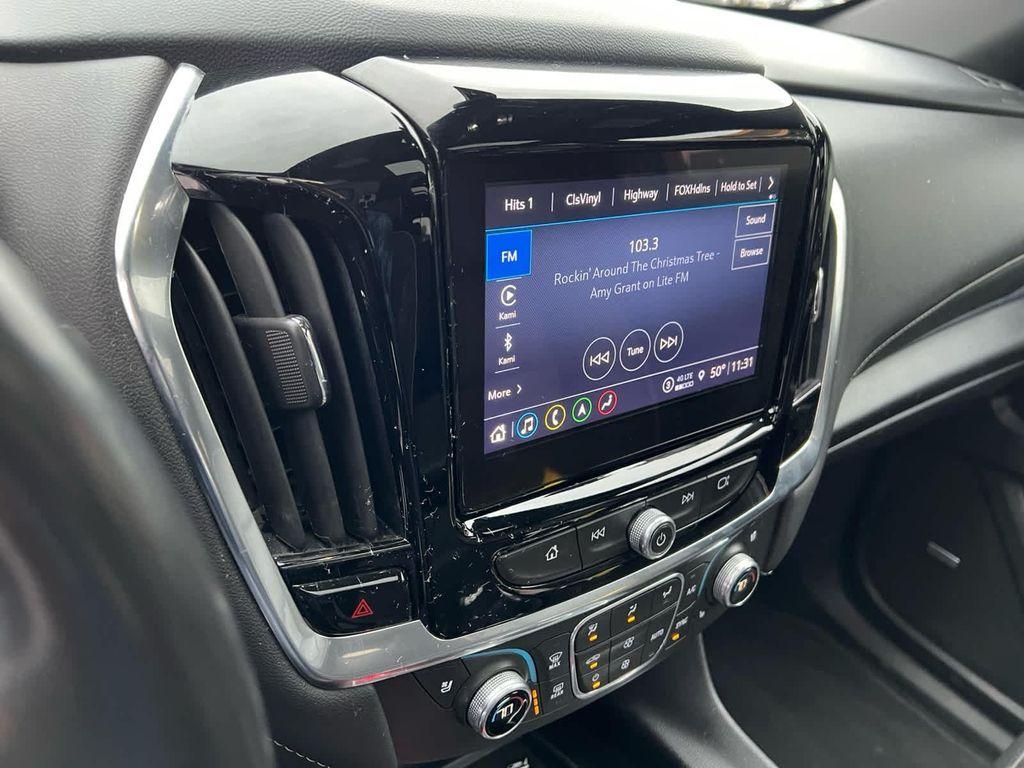used 2022 Chevrolet Traverse car, priced at $29,995