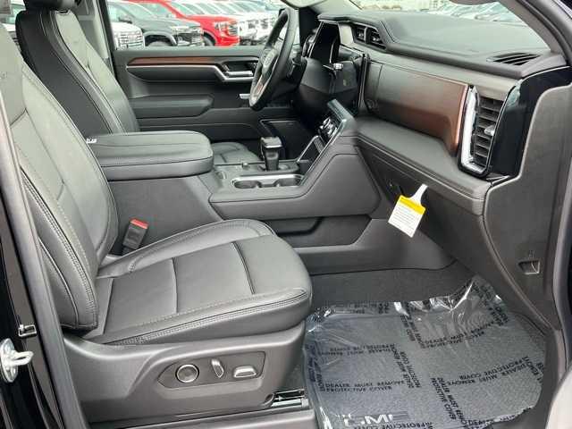 new 2025 GMC Sierra 1500 car, priced at $77,075