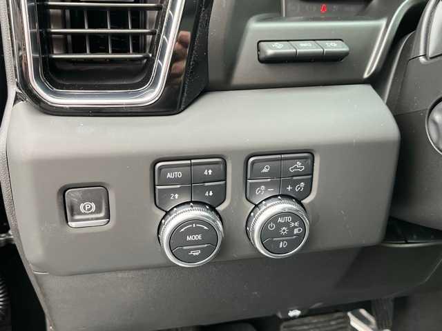 new 2025 GMC Sierra 1500 car, priced at $77,075