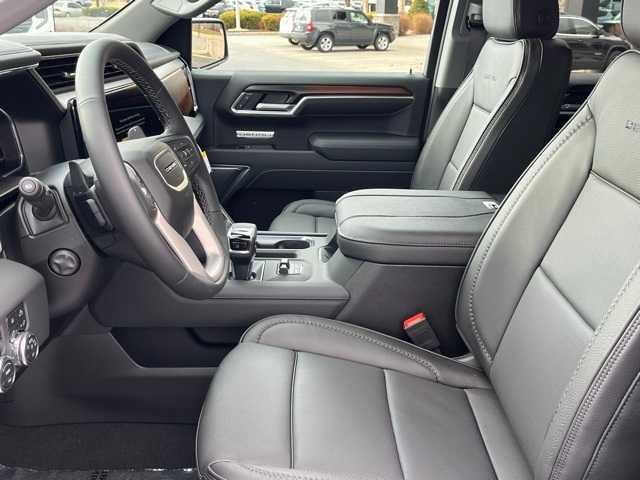 new 2025 GMC Sierra 1500 car, priced at $77,075