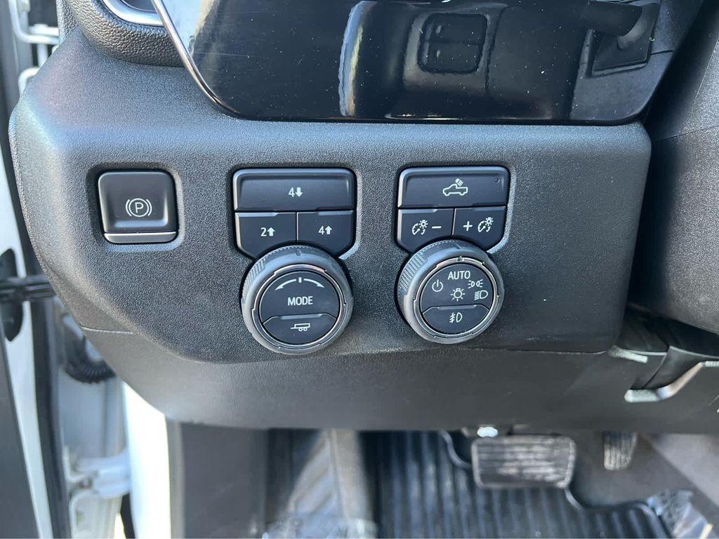 used 2024 Chevrolet Silverado 3500 car, priced at $41,995