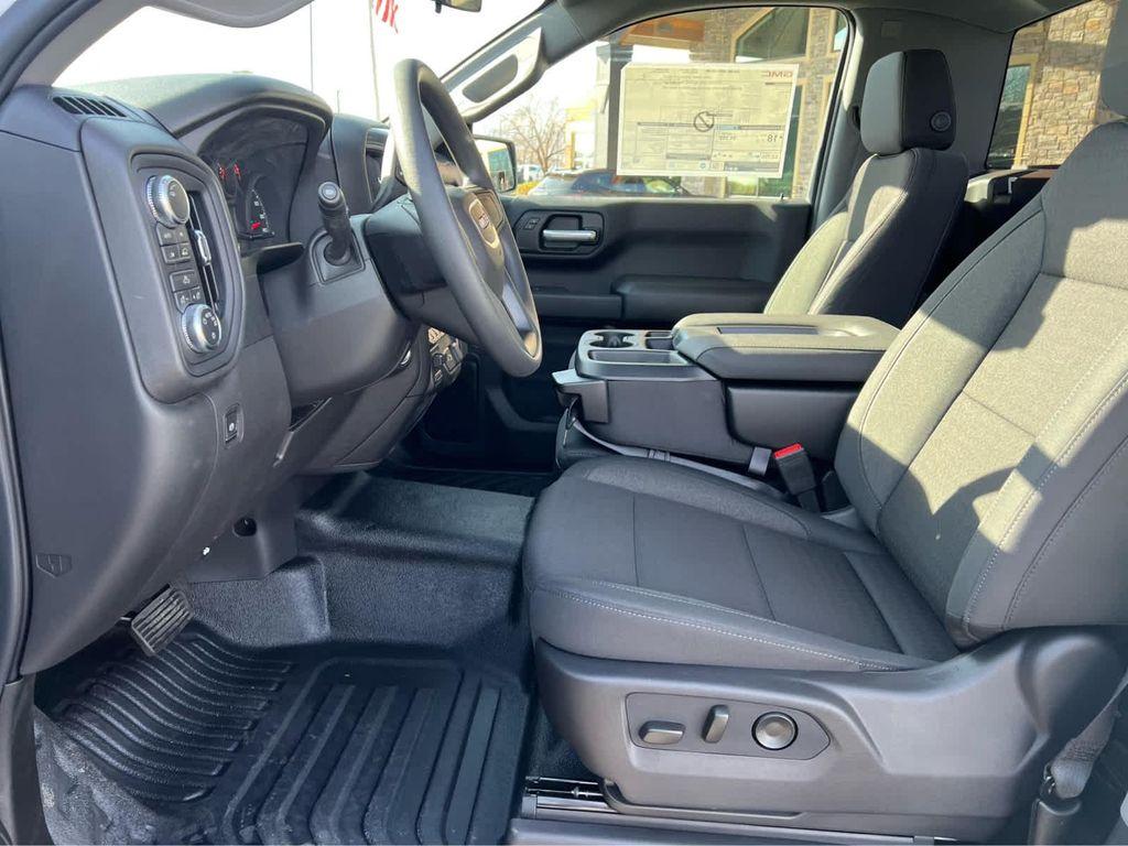 new 2026 GMC Sierra 1500 car, priced at $39,625