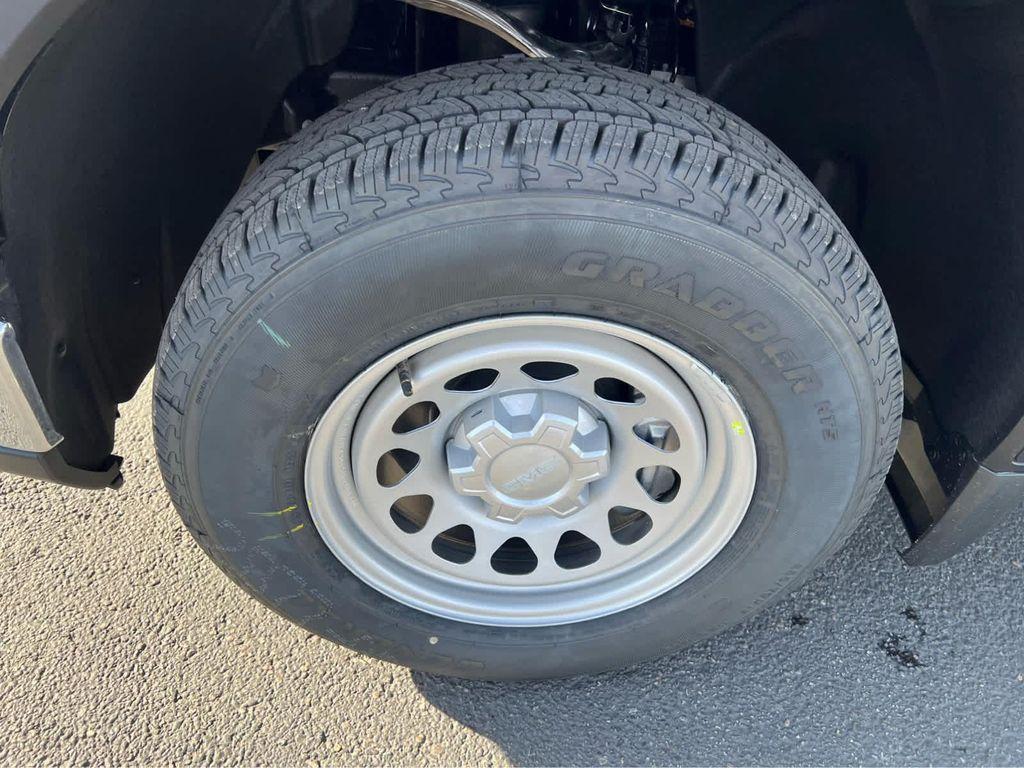 new 2026 GMC Sierra 1500 car, priced at $39,625